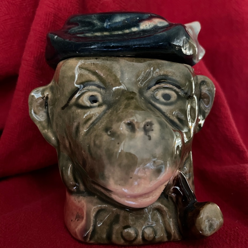 Majolica Antique Monkey Mug